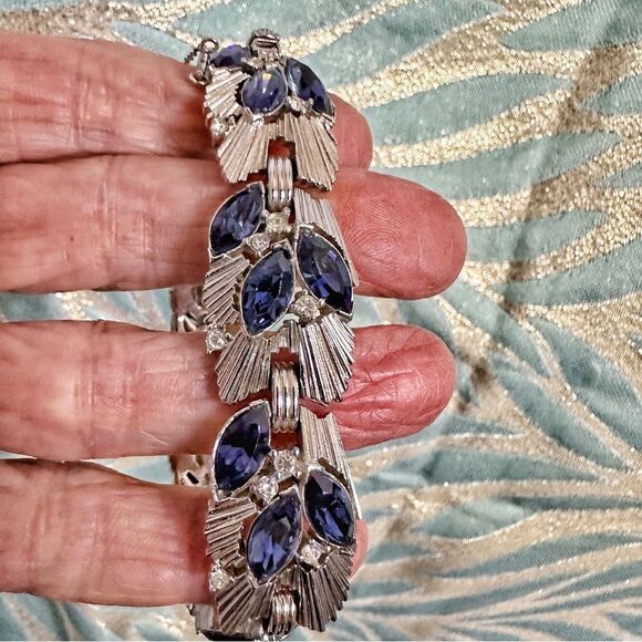 Crown Trafari  silvertone deep blue sapphire crystal bracelet - Picture 11 of 13